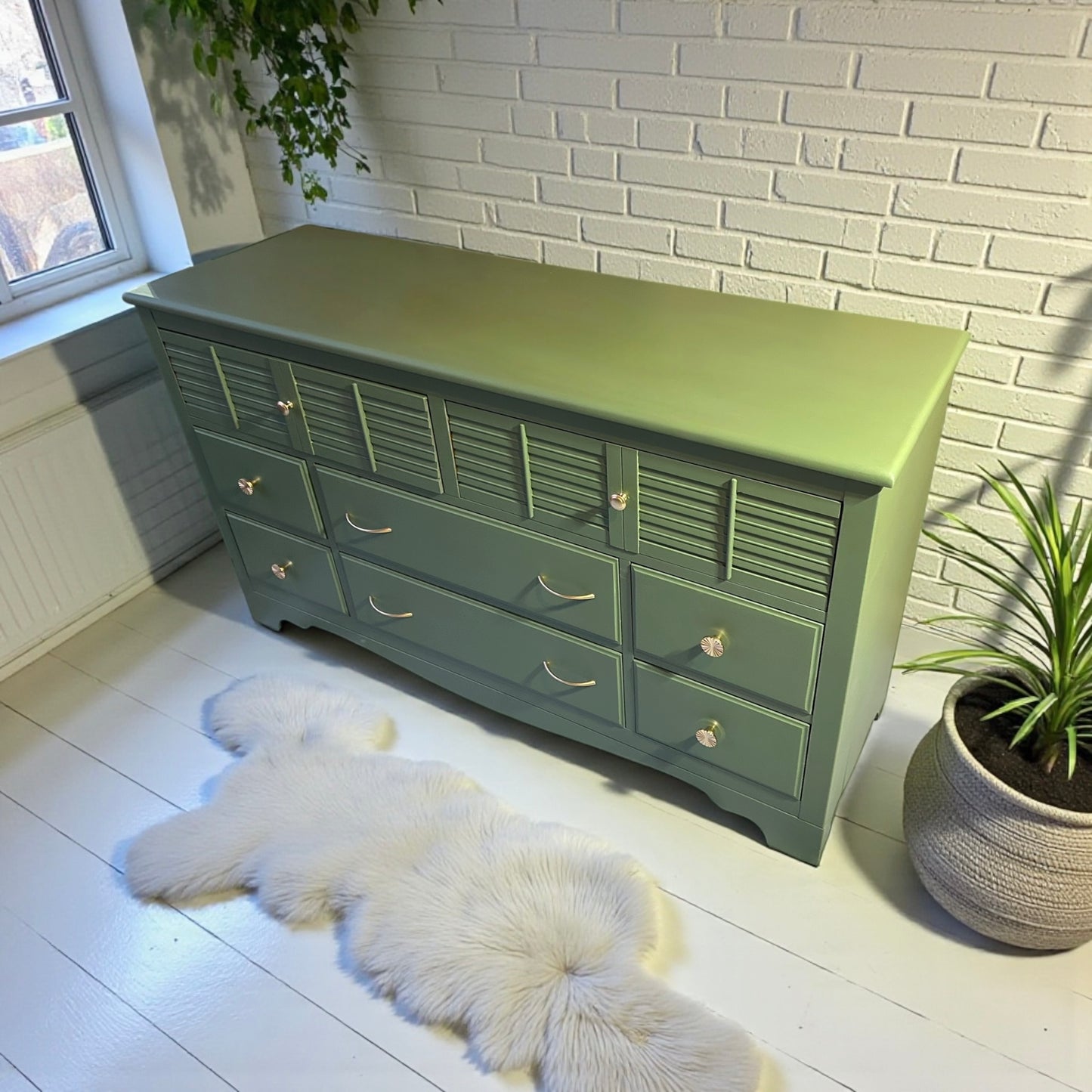 🌿 The Meadow Mist Eight-Drawer Cottage Dresser 🌿*Price is firm*