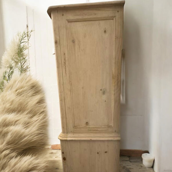 Vintage Wooden Distressed Dresser