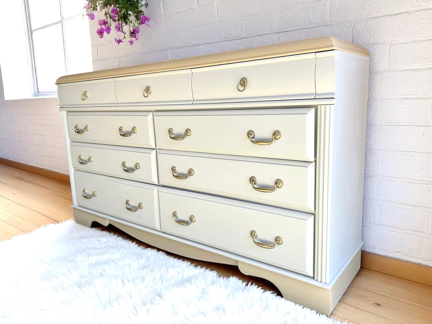 Arkia 3 Piece Bedroom Set