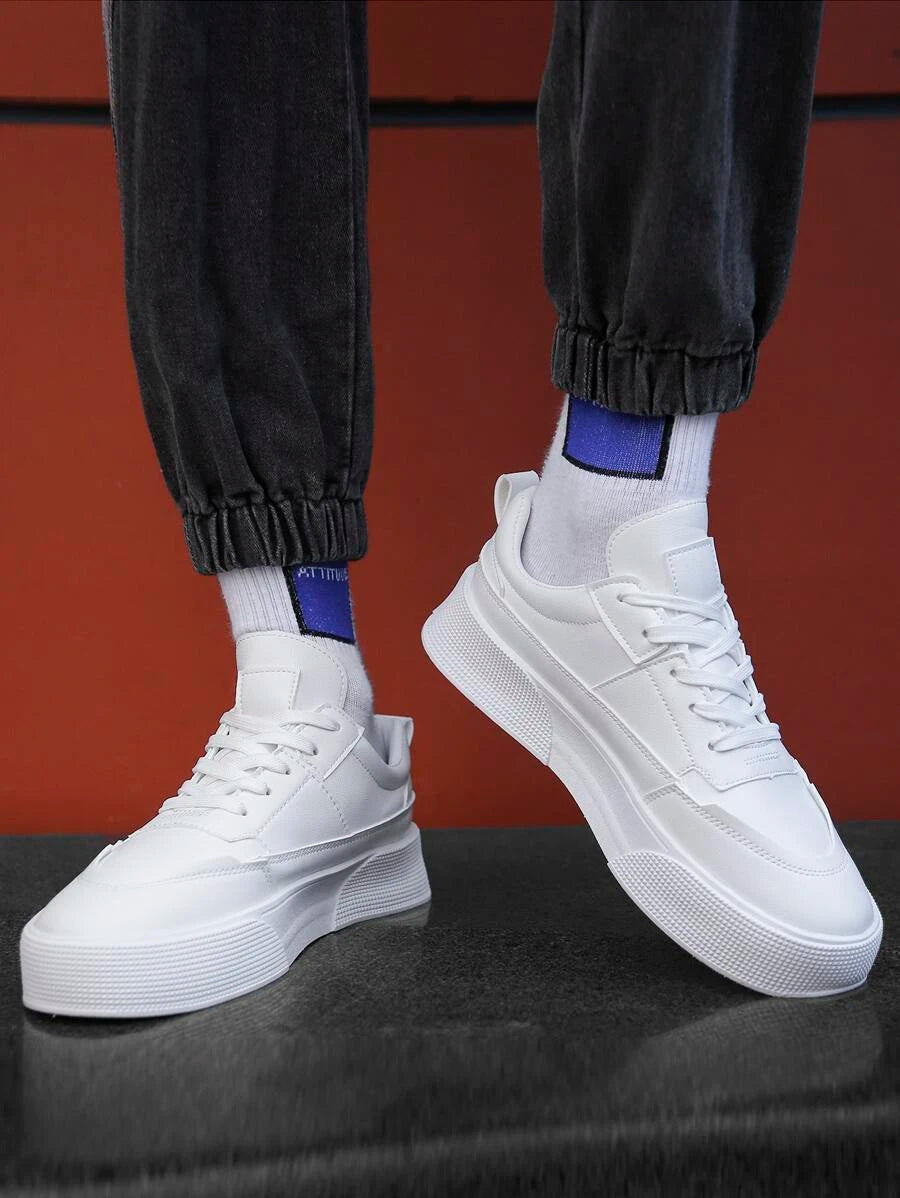 Men Minimalist Lace Up Front Skate Shoes