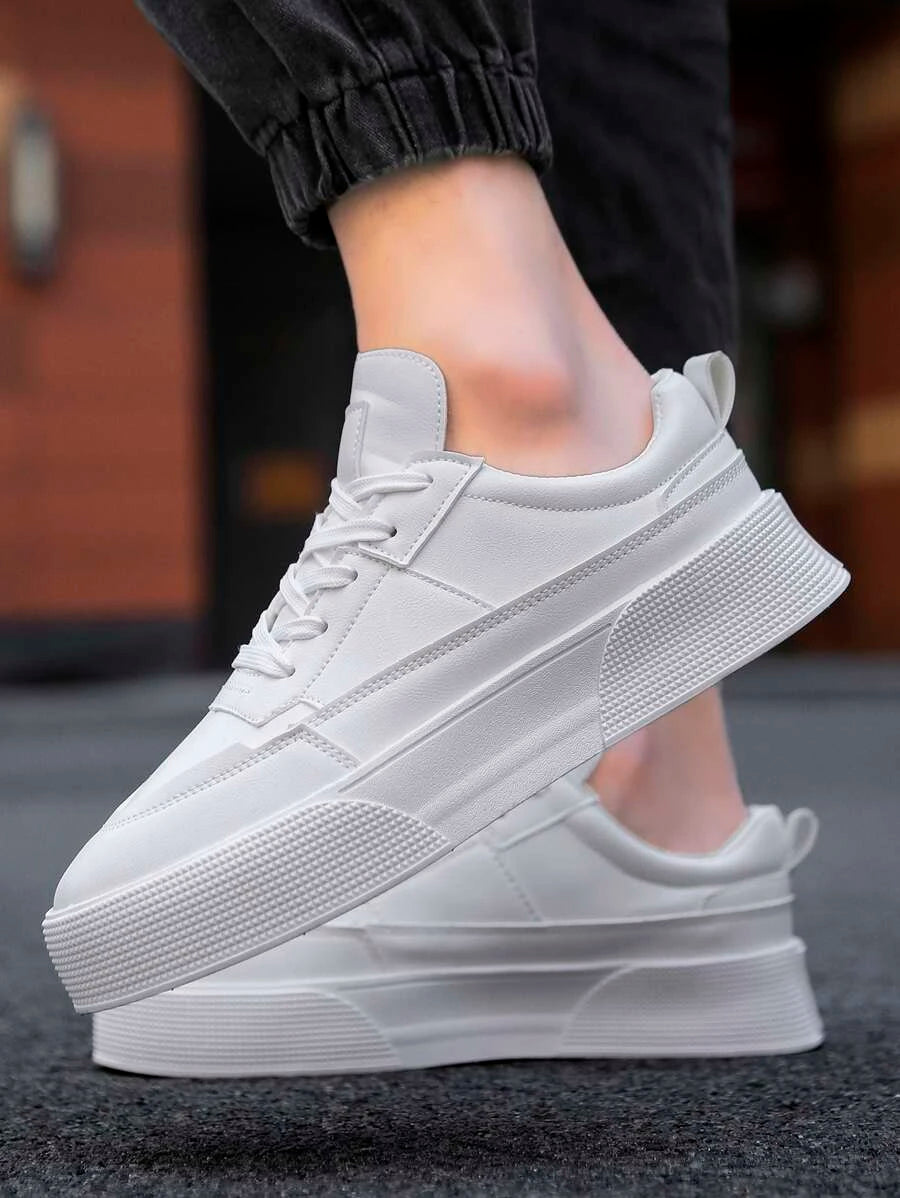 Men Minimalist Lace Up Front Skate Shoes