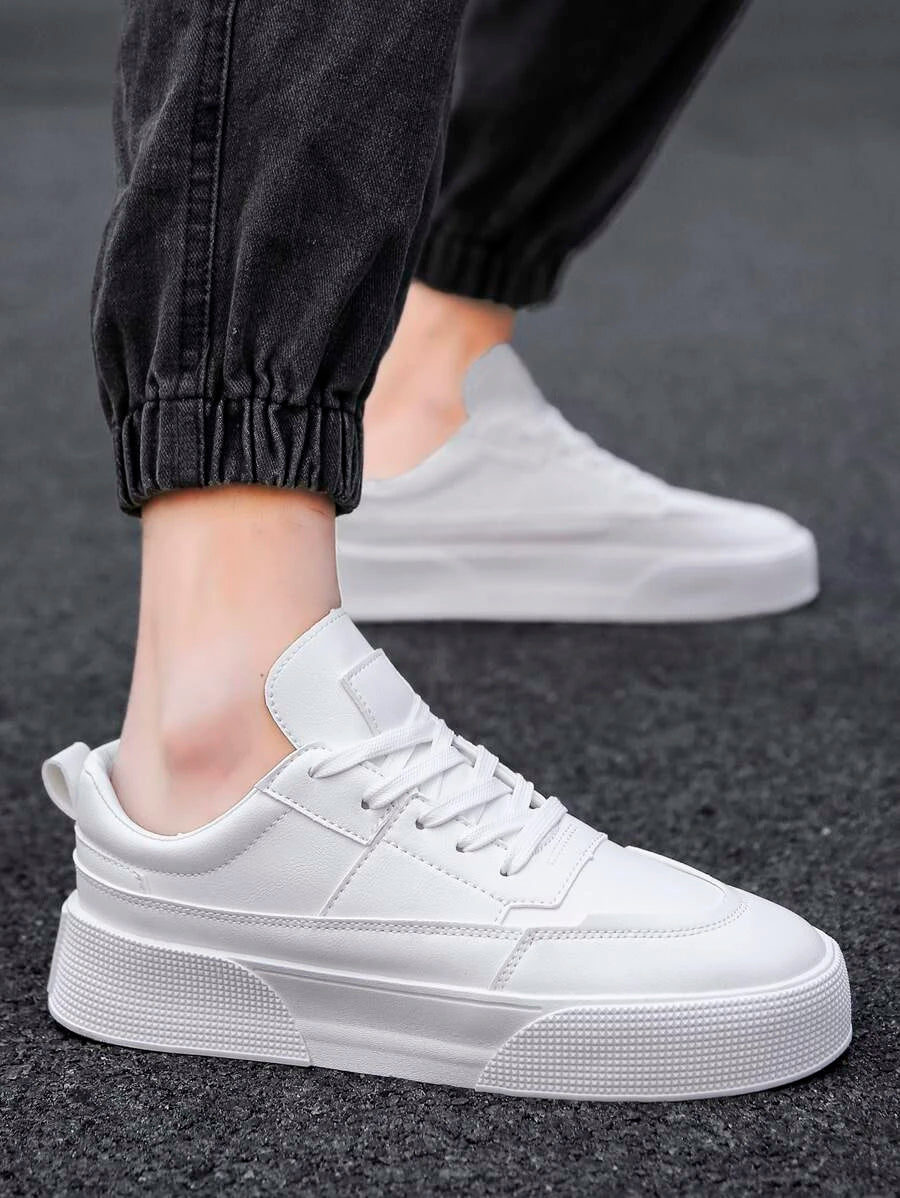 Men Minimalist Lace Up Front Skate Shoes