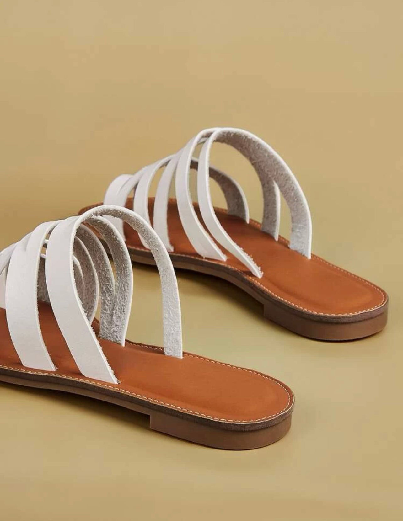 Buckle Decor Chunky Heeled Slingback Sandals