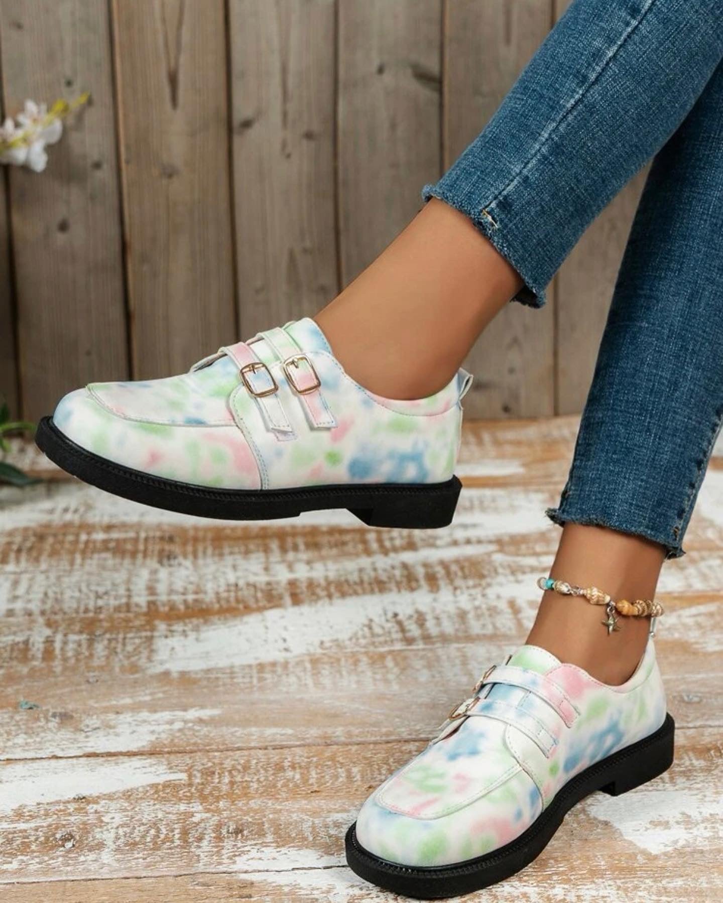 Tie dye buckle decor flat loafers