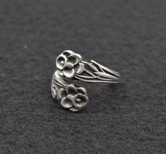 Vintage Spoon Ring Antique Silver Flower Ring. Adjustable. Style 2.