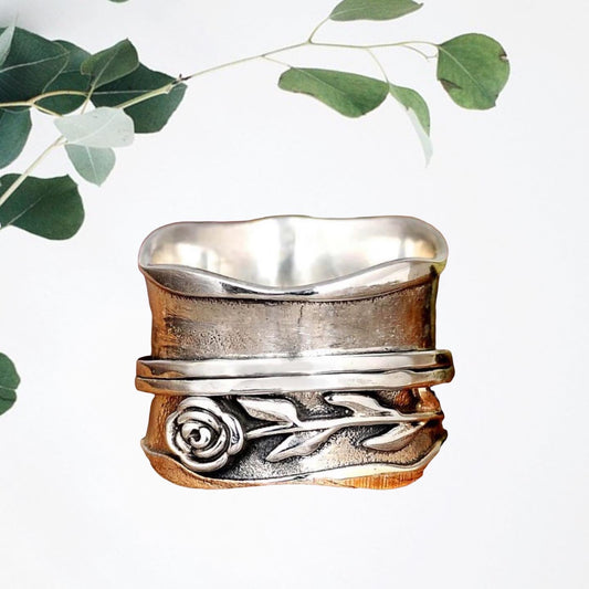 Vintage Silver Color Hand Carved Flower Ring. Size 9.