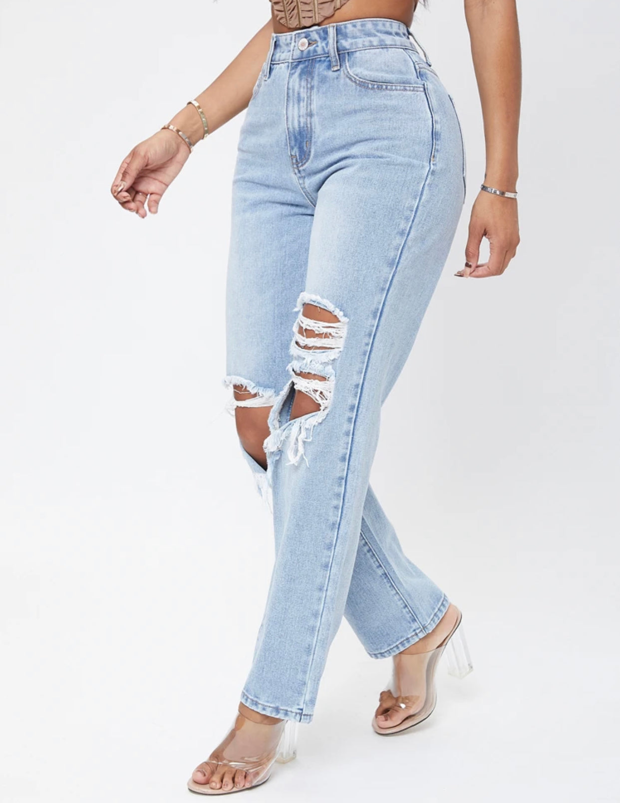 High waisted ripped jeans
