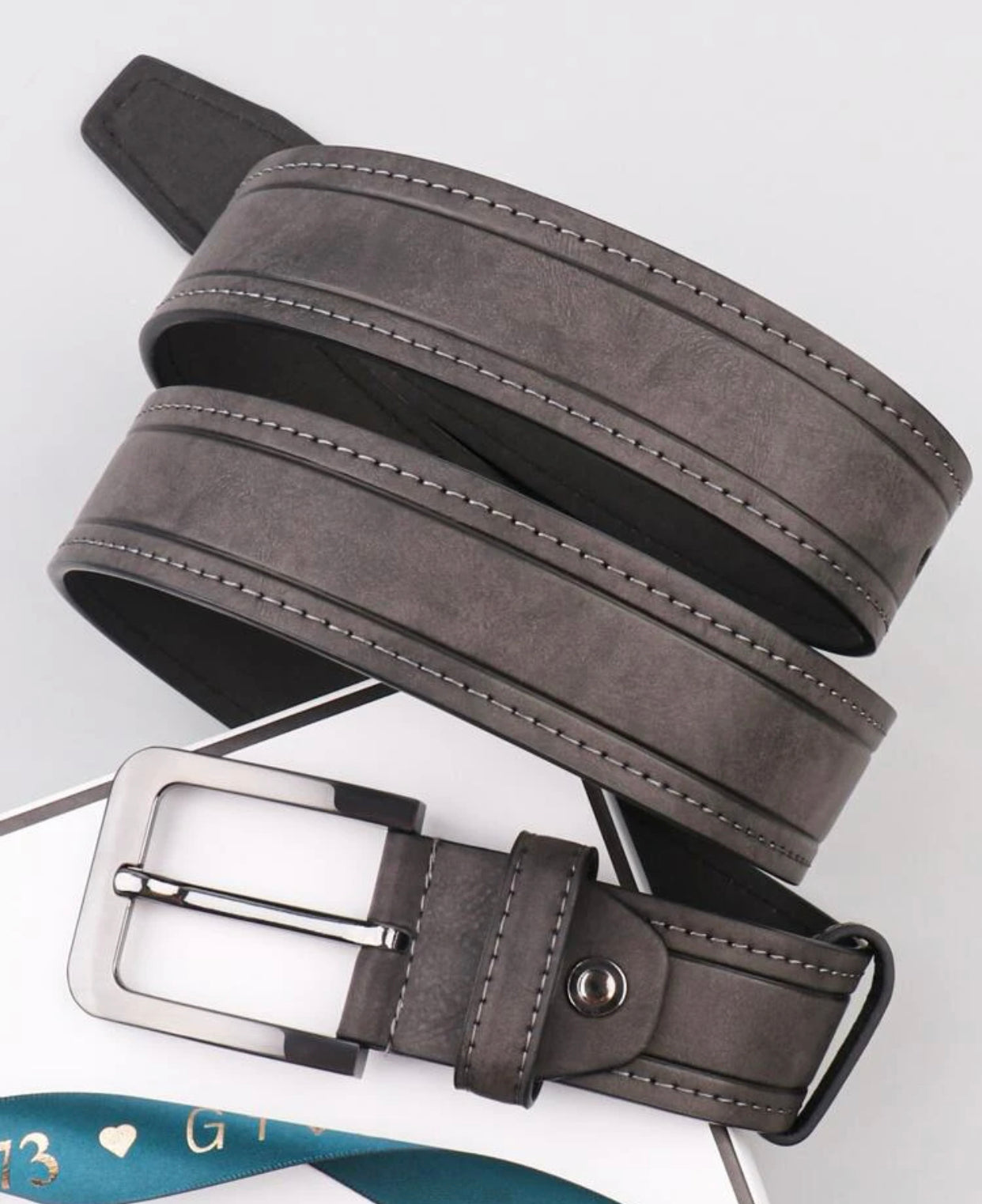 Men’s square buckle belt with punch tool