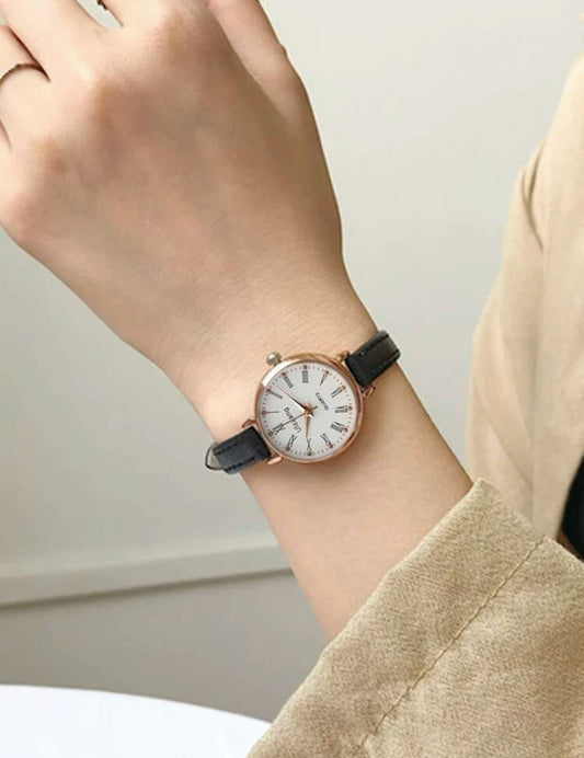Simple Round Pointer Quartz Watch