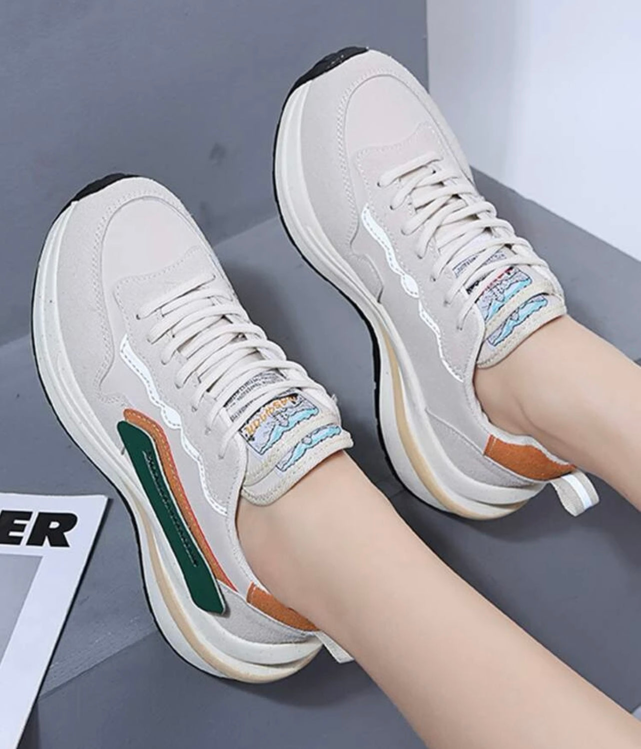 Colorblock lace-up front chunky sneakers