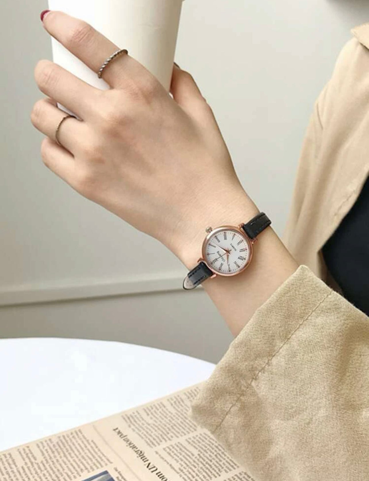 Simple Round Pointer Quartz Watch