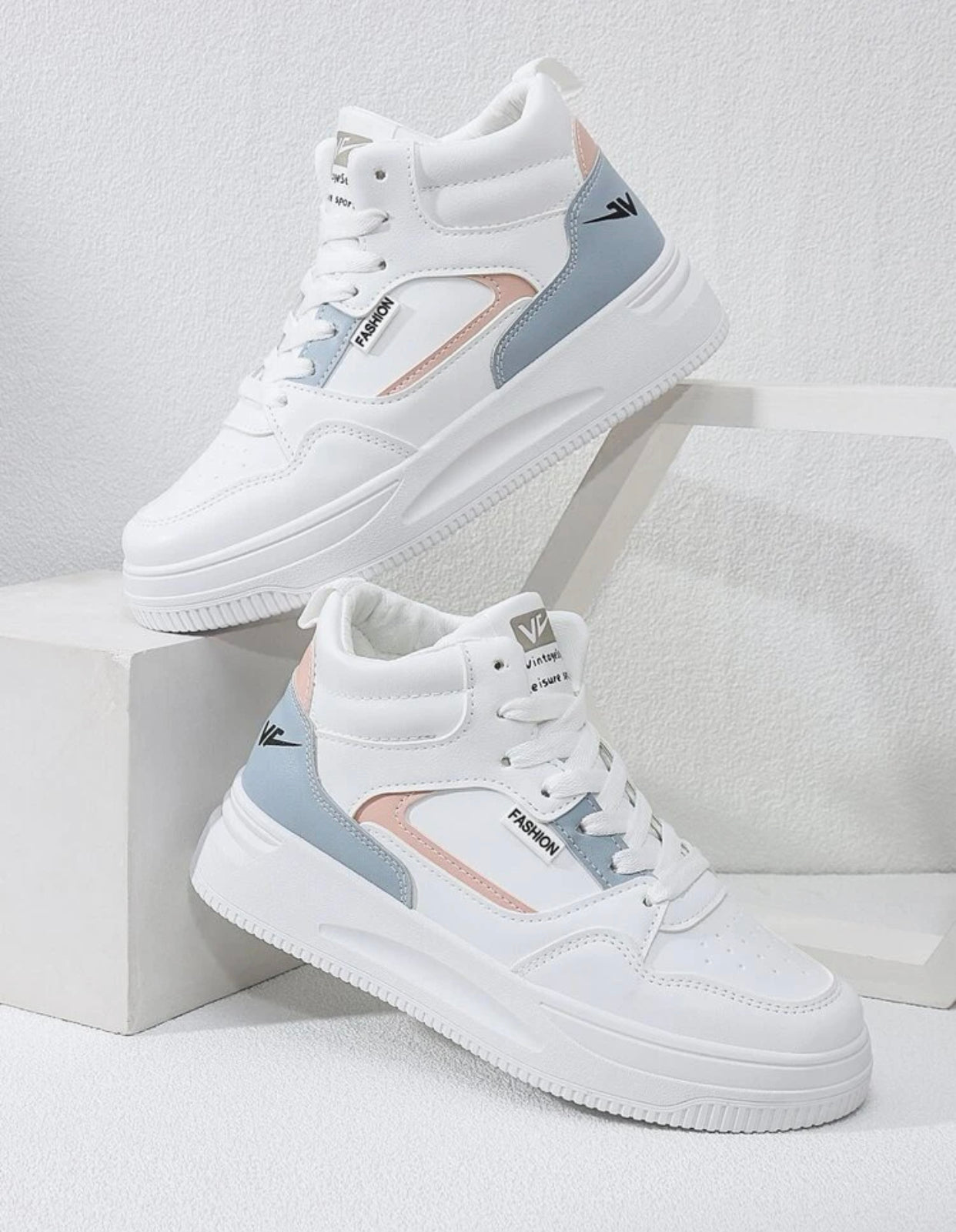 Colorblock lace-up front skate shoes