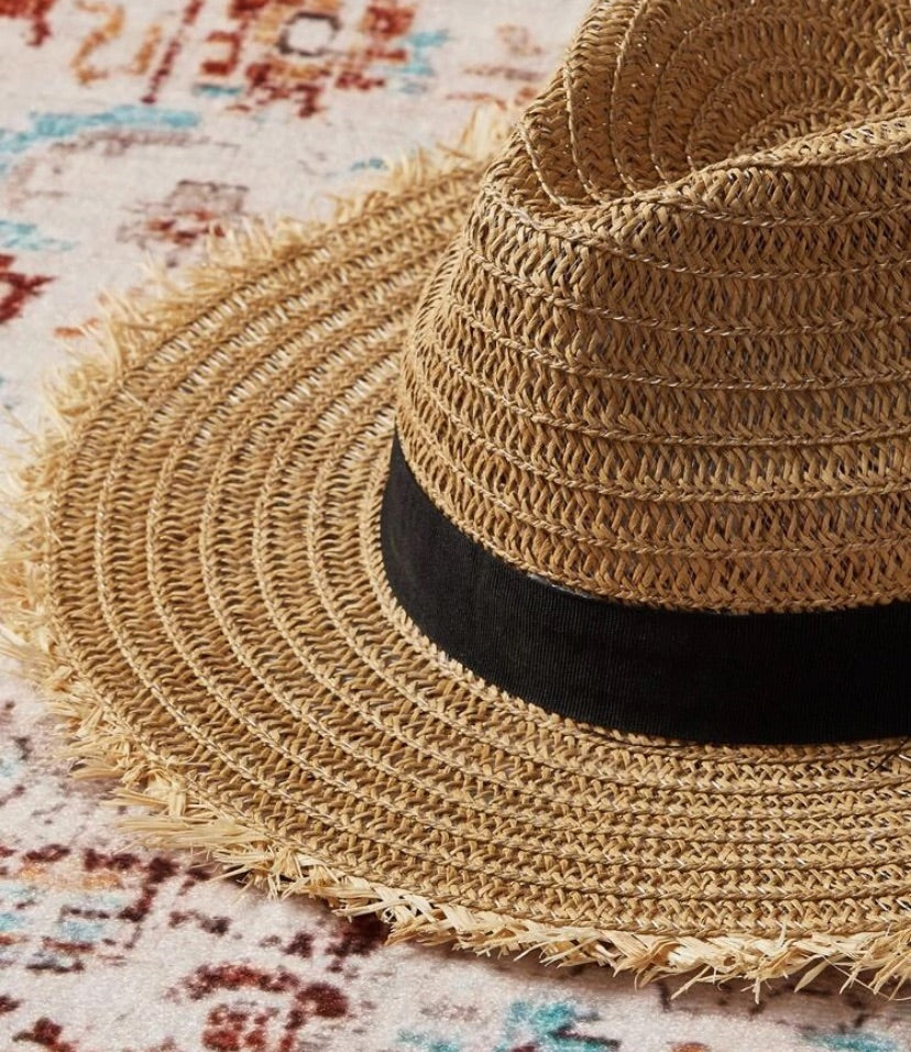 Simple straw hat - Christina’s unique boutique LLC