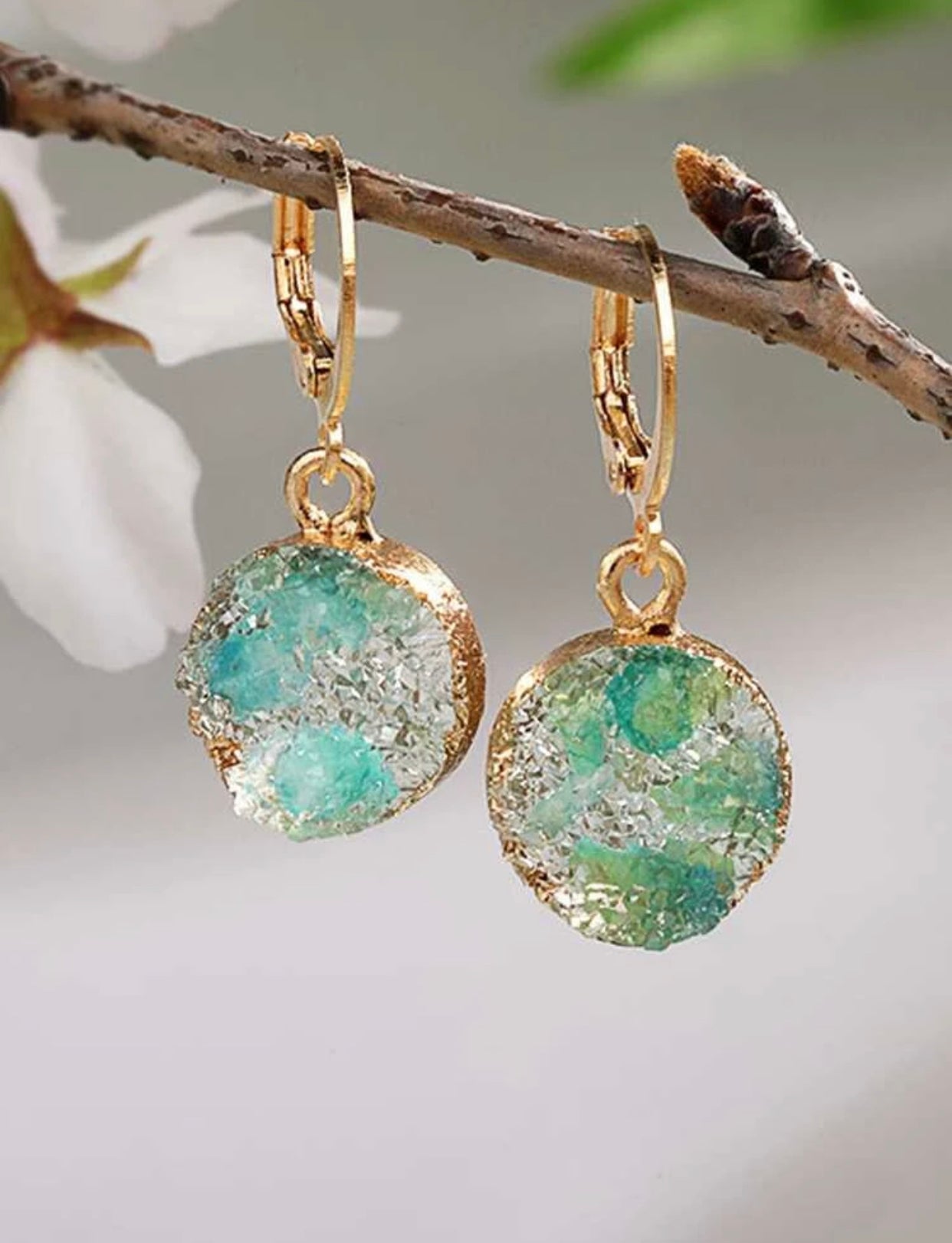 Gorgeous round drop earrings