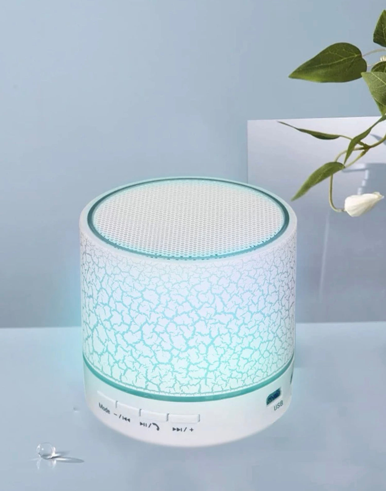 RGB light desktop wireless speaker compatible with Bluetooth