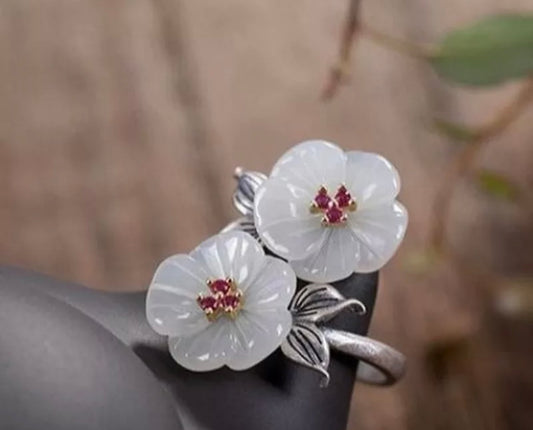 Silver inlaid Hetian jade ancient style flowers retro fine craftsmanship high sense of charm ladies ring