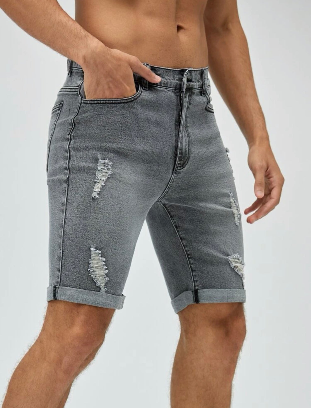 Men’s ripped frayed roll hem denim shorts