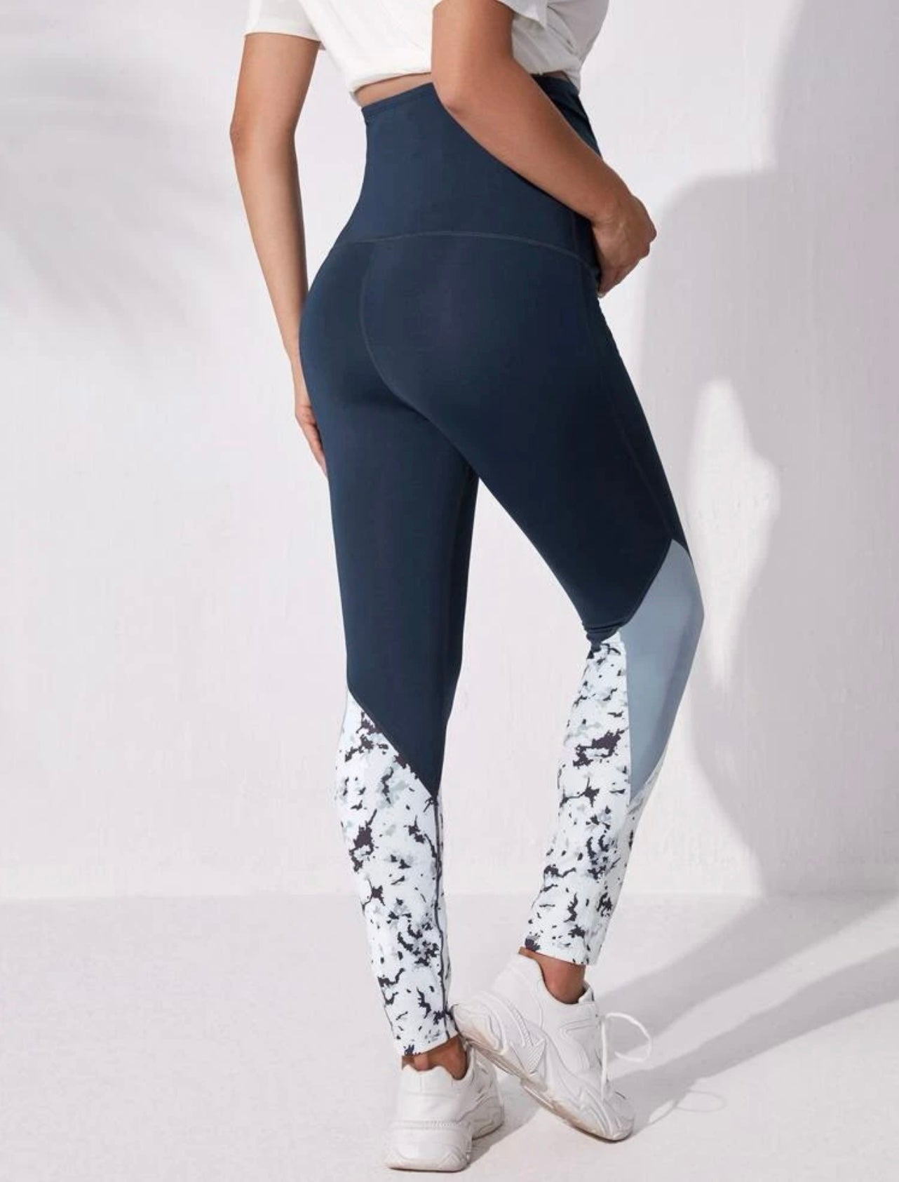 Maternity colorblock wideband waist leggings