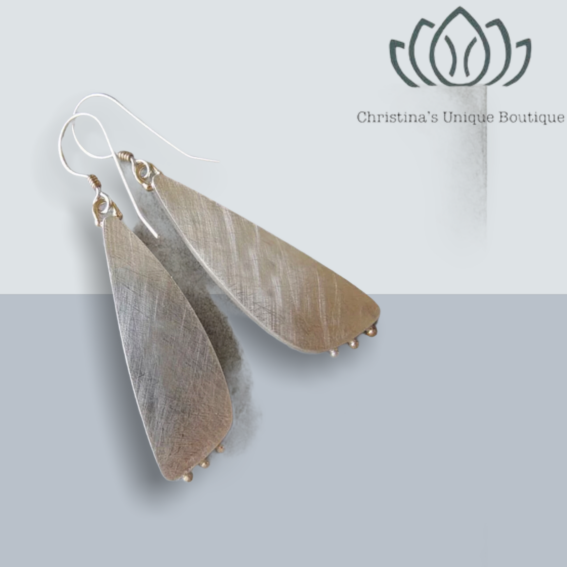 Vintage inspired dangle earrings - Christina’s unique boutique LLC