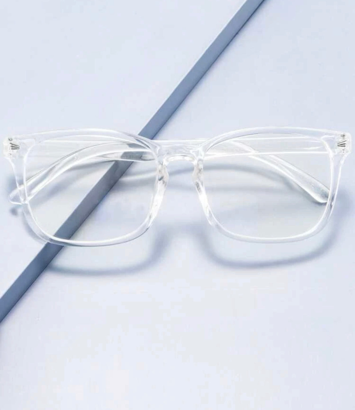 Men’s clear acrylic frame glasses
