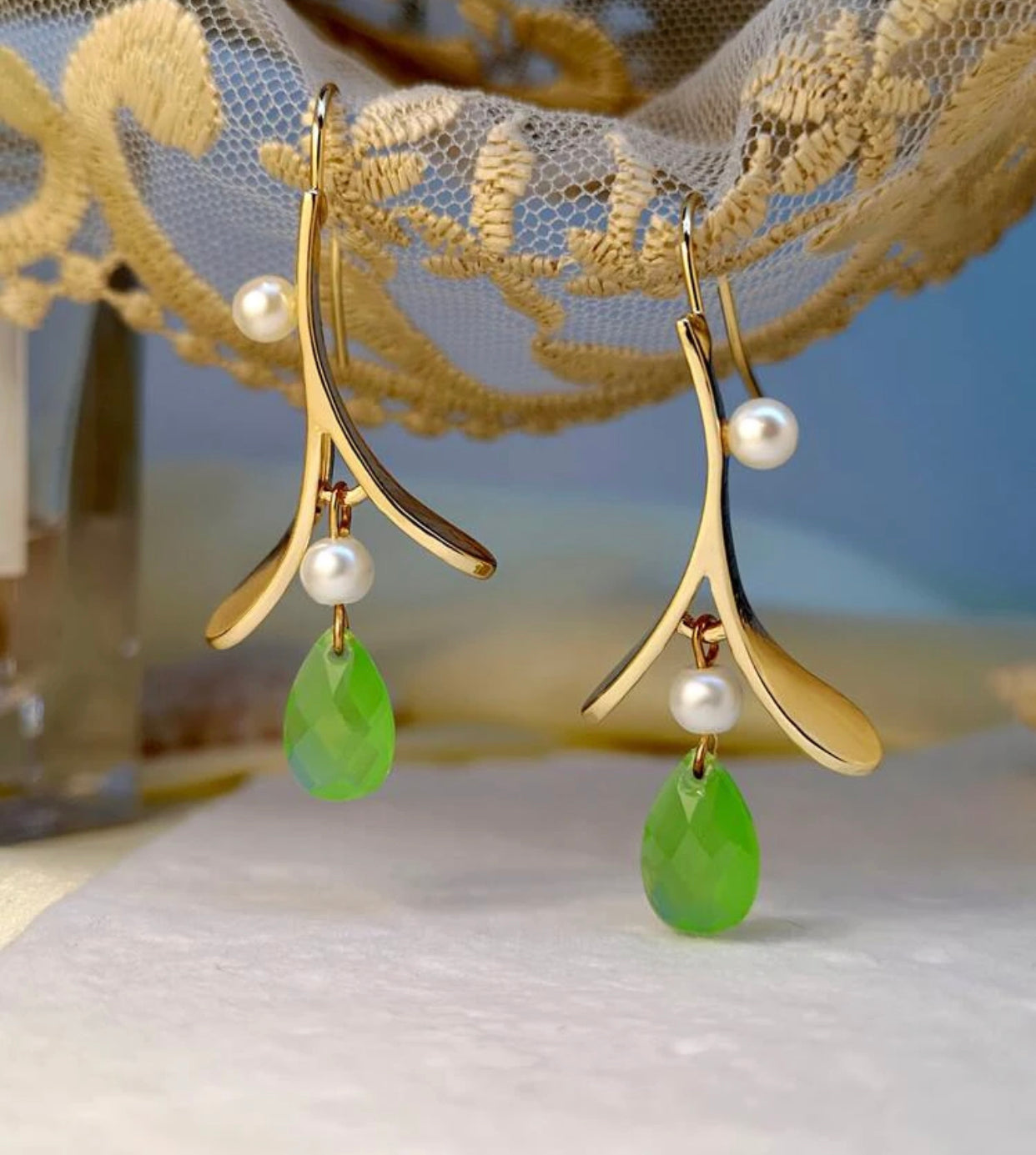 Faux pearl decor earrings