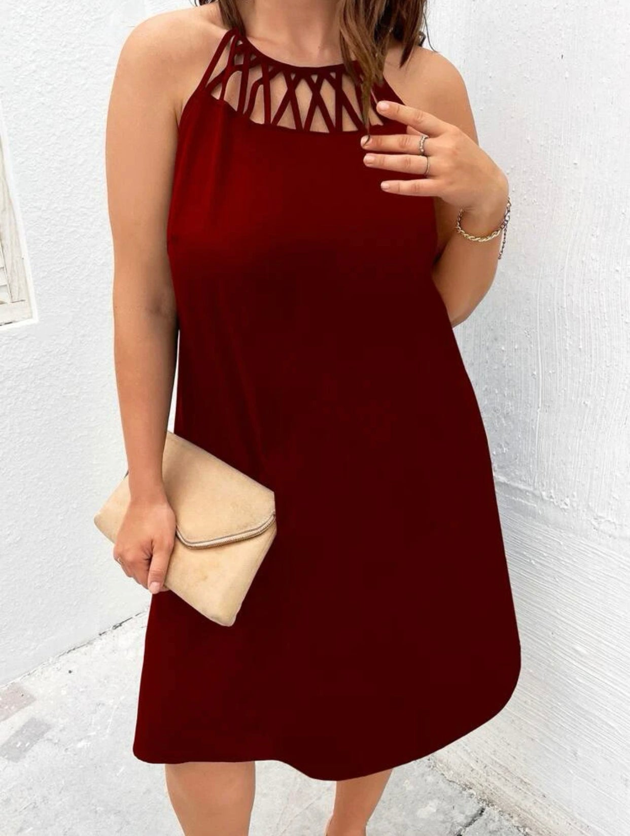 Curve & plus solid cut out halter dress
