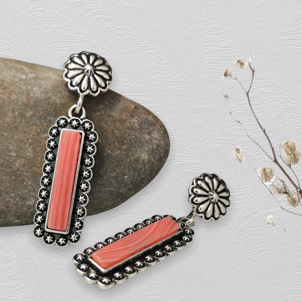 Beautiful southwestern inspired spiny oyster decor drop earrings
