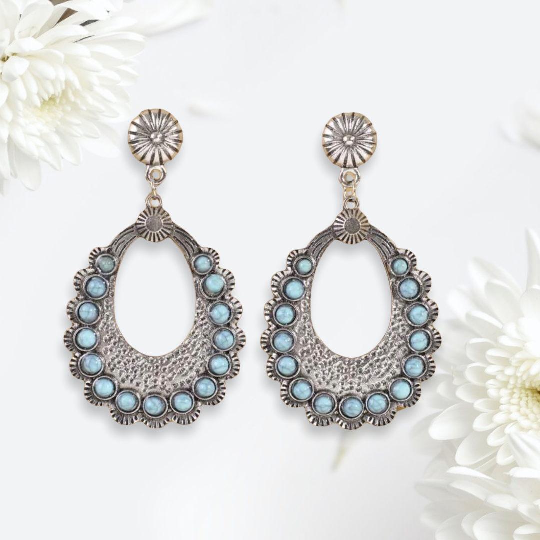 Stone decor scalloped water drop earrings