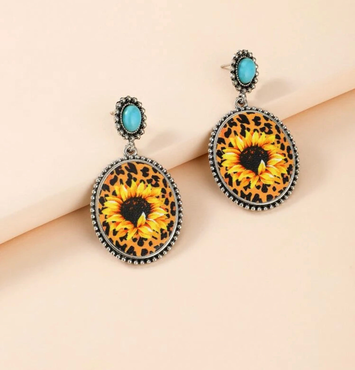 Flower print oval drop earrings