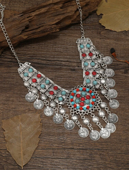 Round bead decor necklace