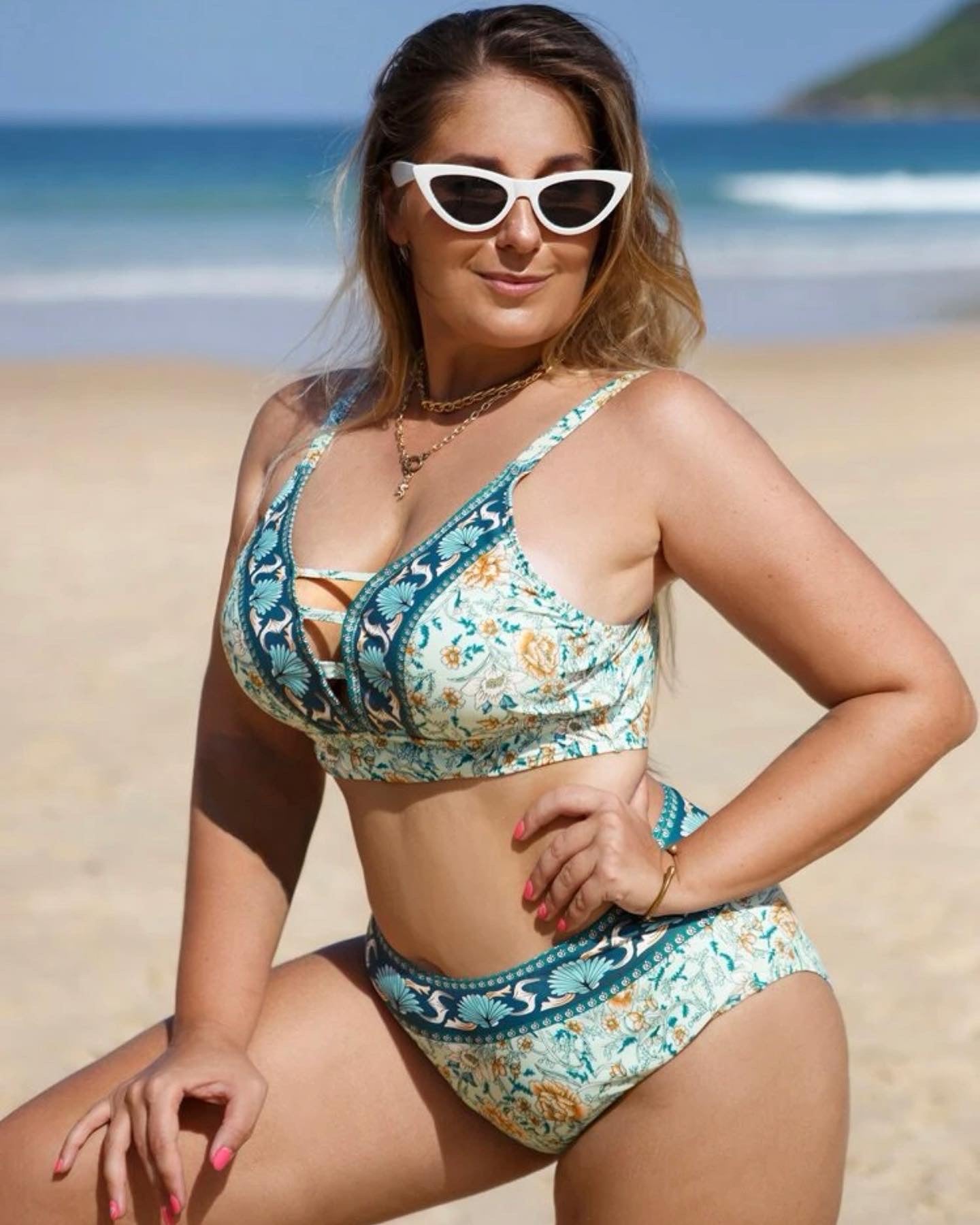Curve & plus 2pcs paisley print lace up bikini swimsuit
