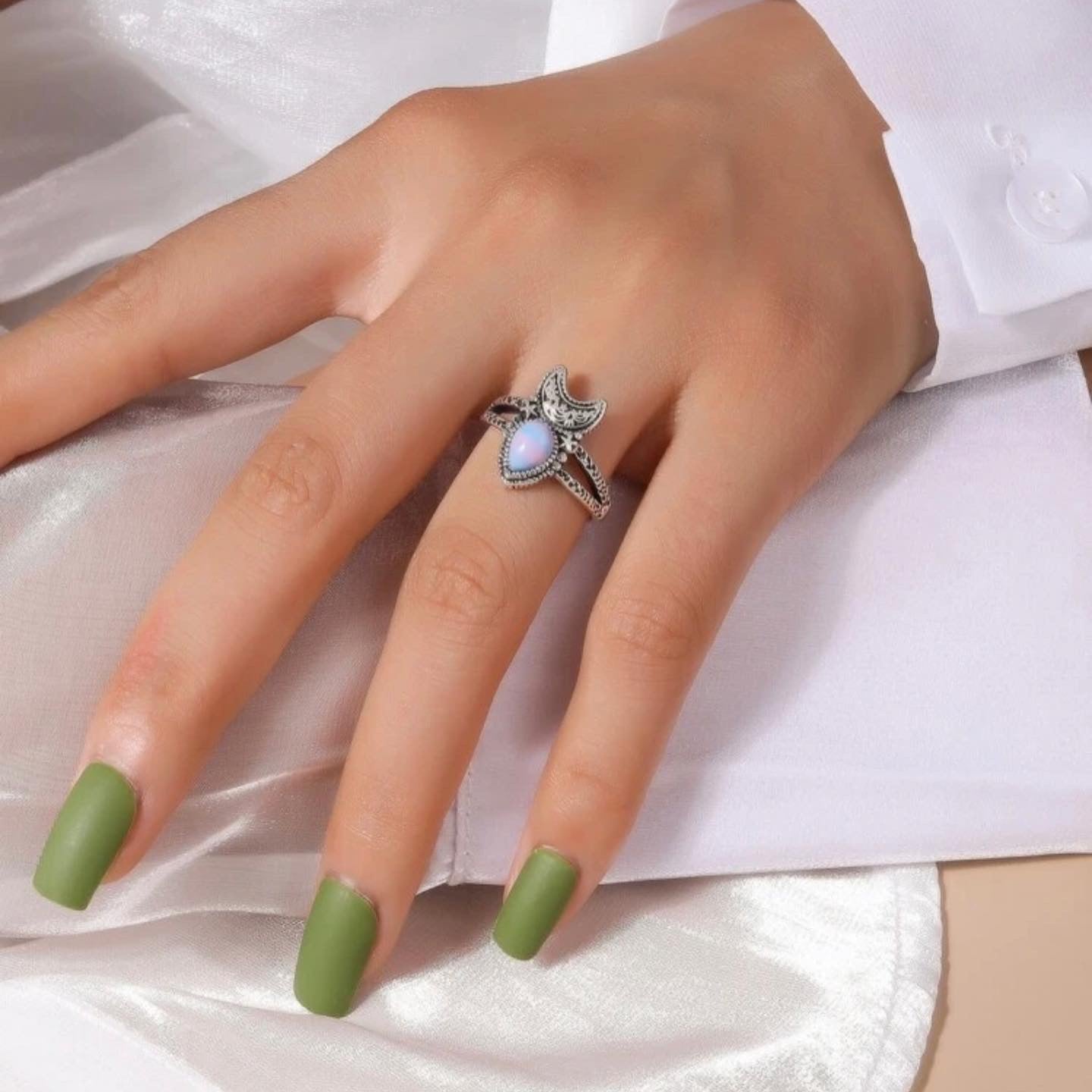 Moon decor ring. Size 7.