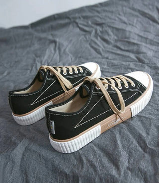 Black colorblock lace up front canvas shoes