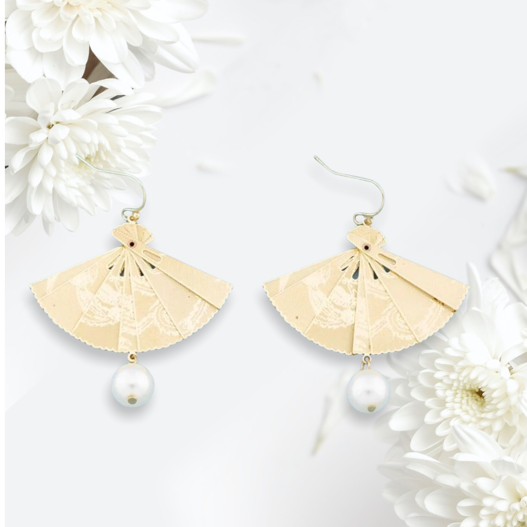 Faux pearl & folding fan dangle earrings