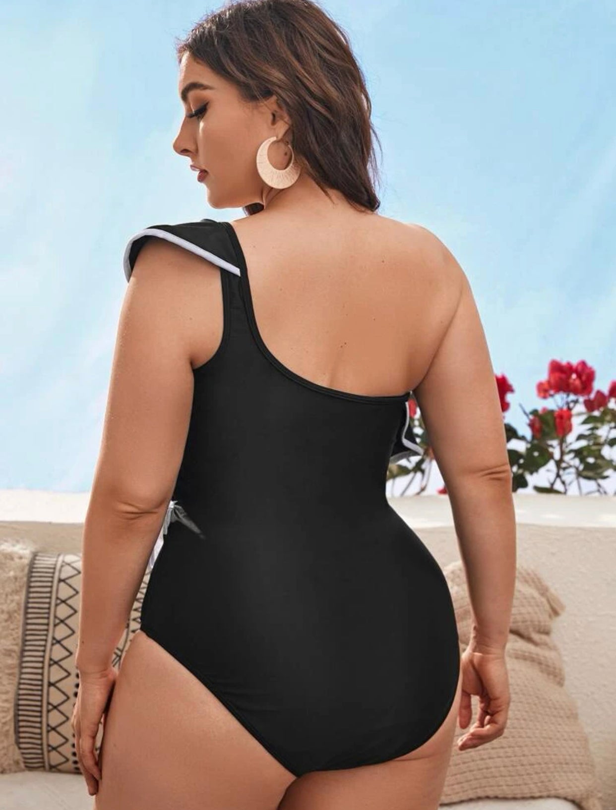 Curve & plus ruffle knot one piece swimsuit