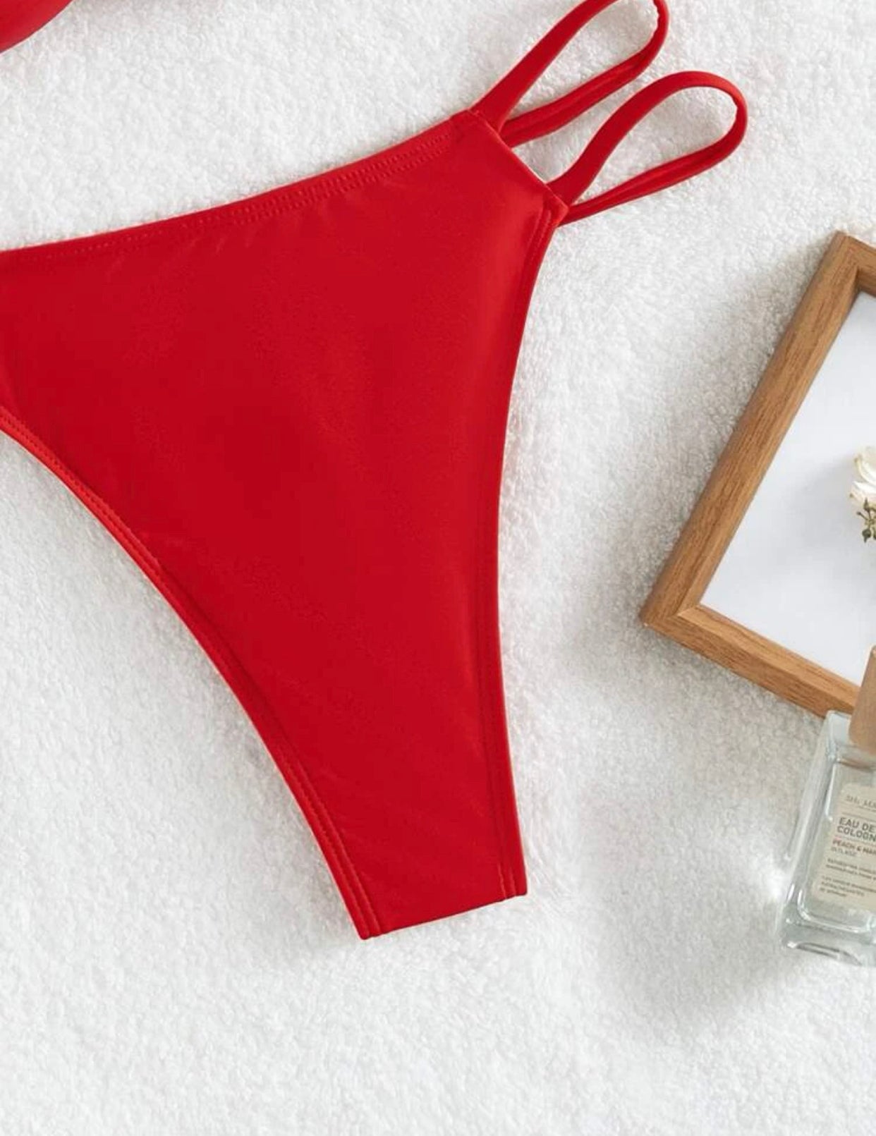 Red Pearl decor underwire bikini swimsuit