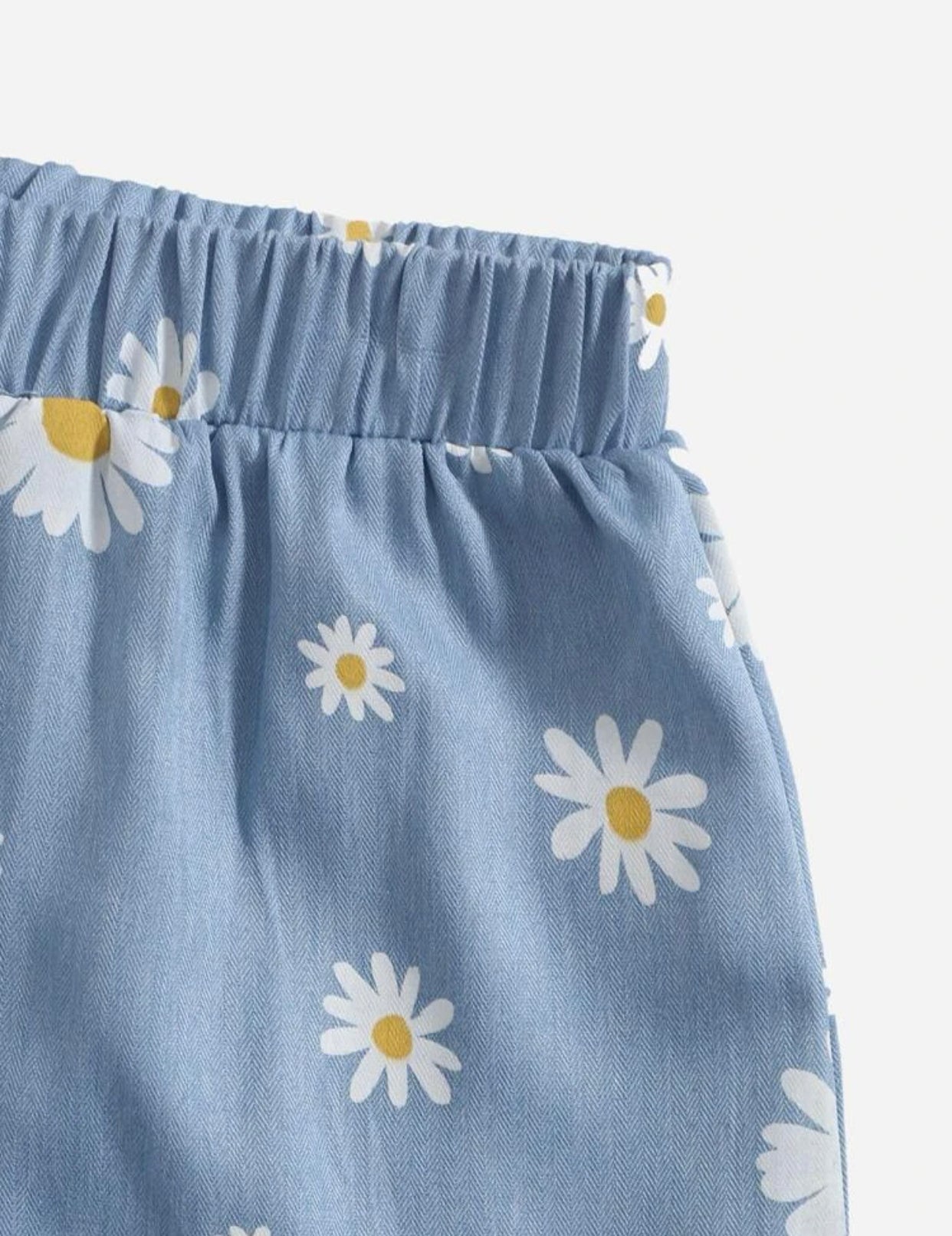 Girls daisy print tie shoulder frill trim cami top & shorts set