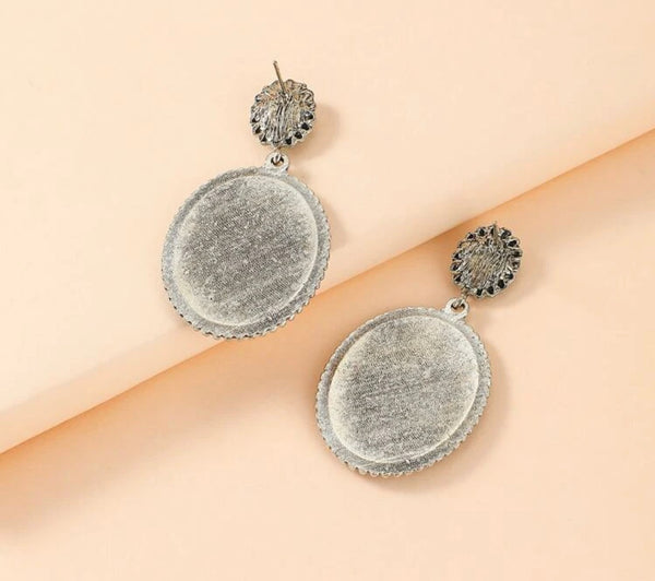 Flower print oval drop earrings