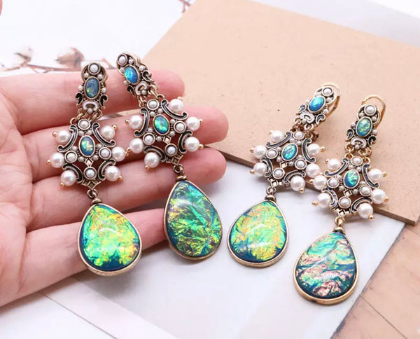 Elegant Teardrop Pearl Earrings Geometric Rainbow Shell Earrings