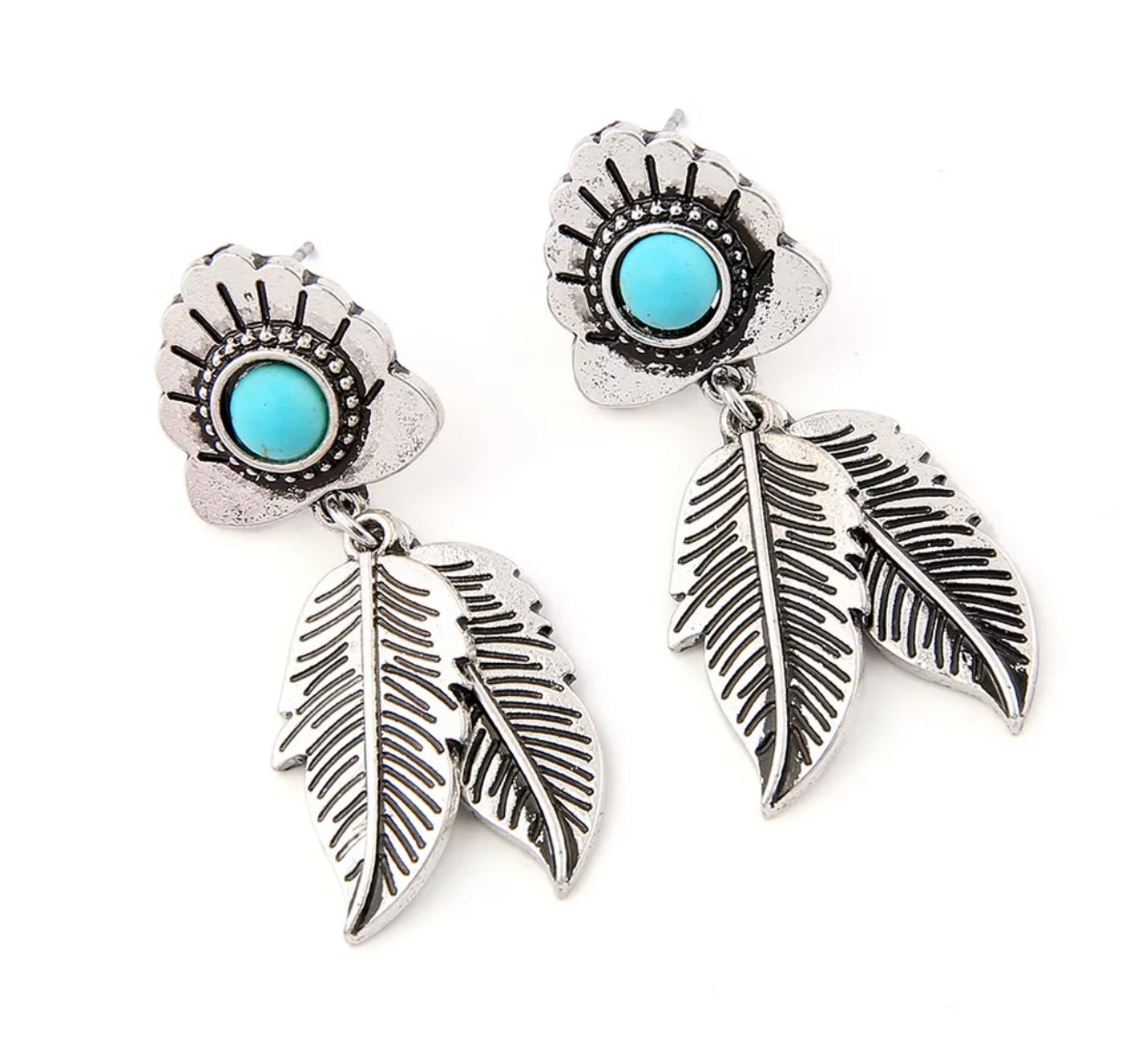 Vintage Carved Leaf Statement Stud Earrings For Women