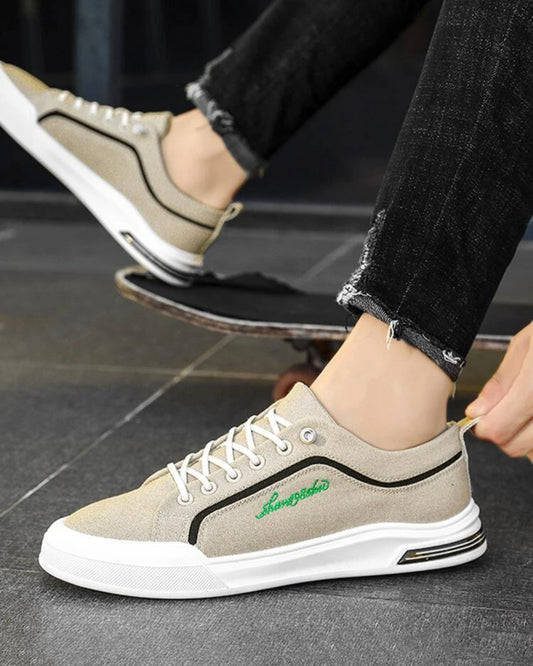 Men’s letter embroidered detail lace-up front canvas shoes