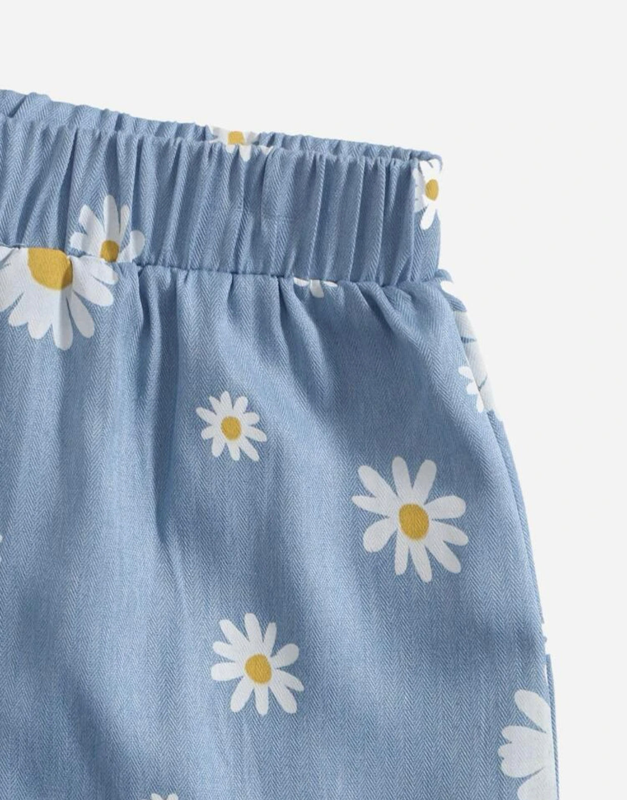 Girls daisy print tie shoulder frill trim cami top & shorts set