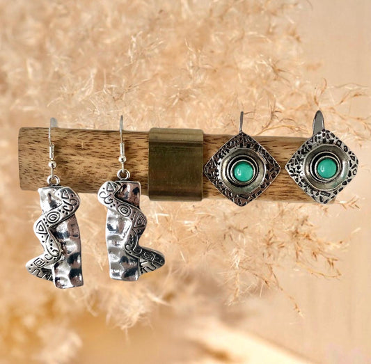 Set of two abstract design drop dangle earrings