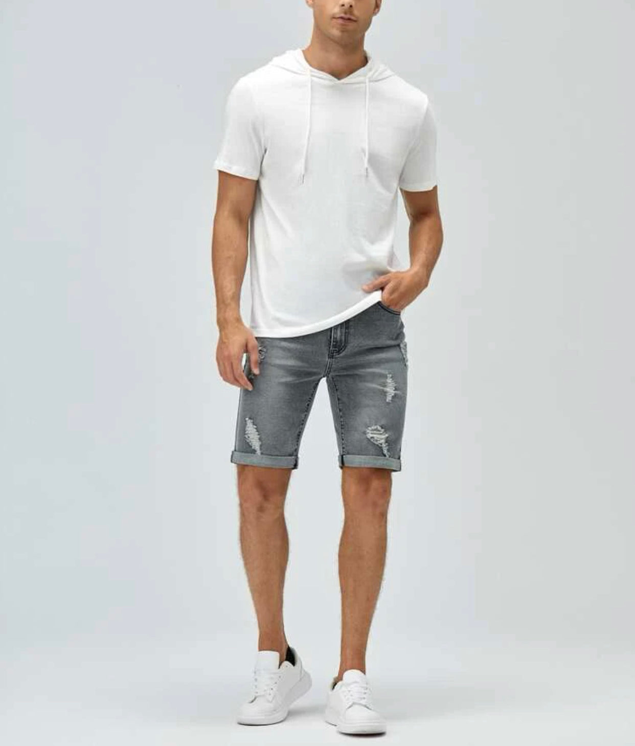 Men’s ripped frayed roll hem denim shorts