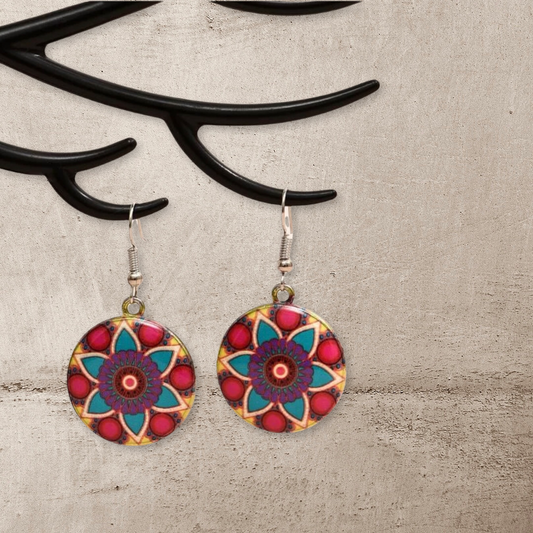 Floral pattern drop earrings