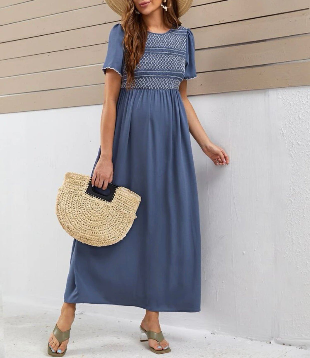 Maternity keyhole back wavy sleeve edge dress