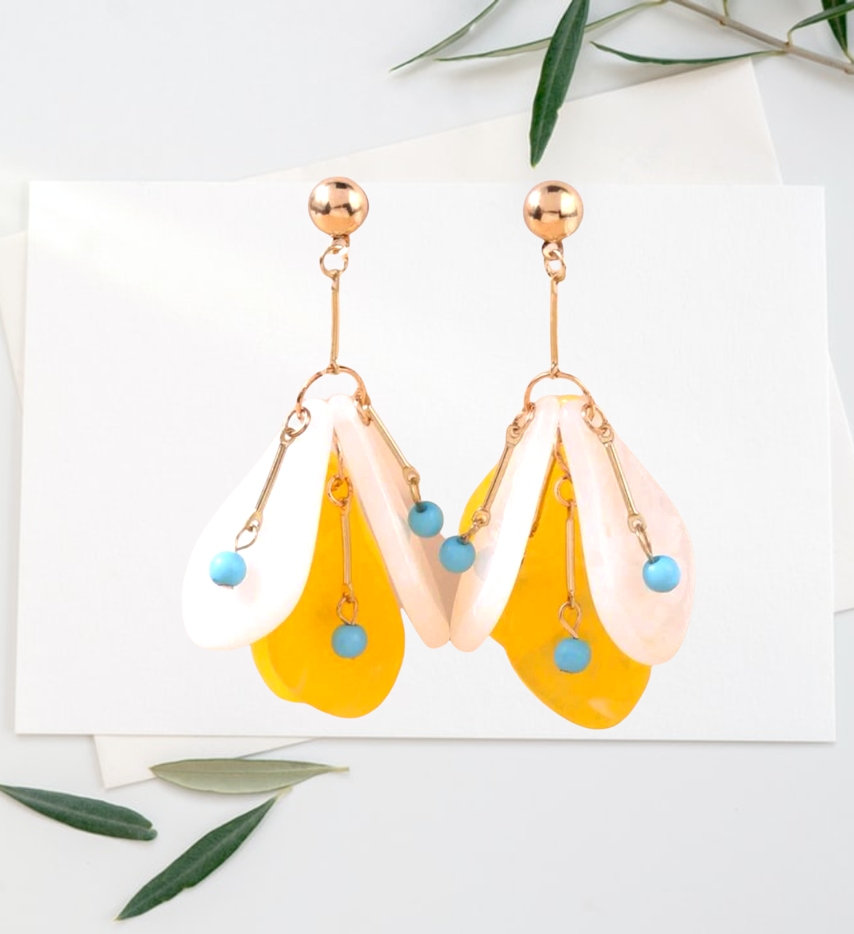 Flower design drop earrings