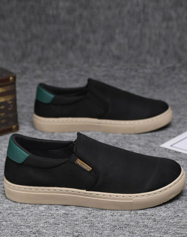 Men’s letter patch decor slip on shoes