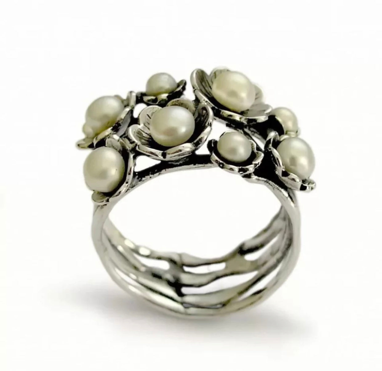Trendy Vintage Luxurious 4 Circles Of Pearl Flowers Alloy Ladies Ring Weekend Party Bar Club Jewelry Accessories Set