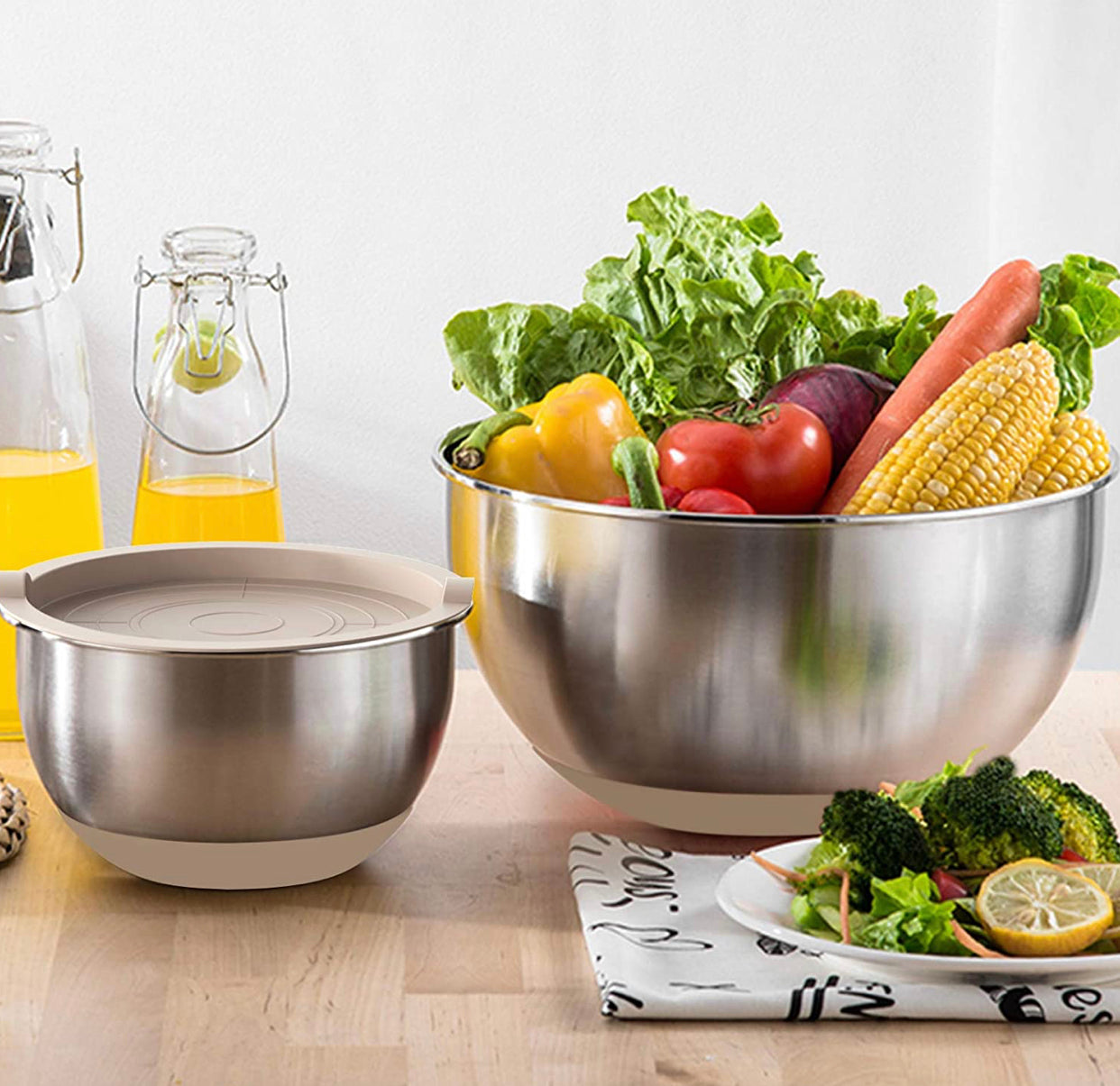 Mixing Bowls with Airtight Lids